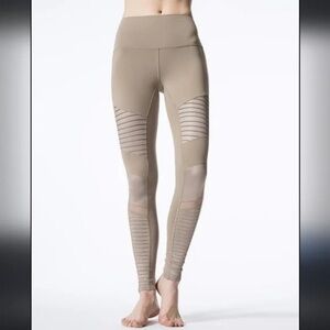ALO Yoga Tan High-Rise Textured Leggings